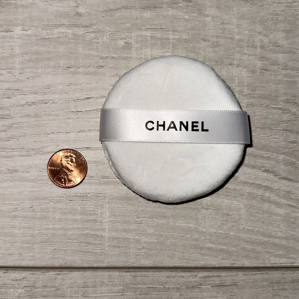 100% Authentic Chanel Makeup Powder Puff - Picture 3 of 5